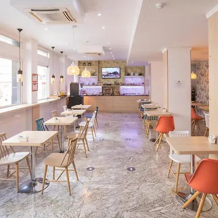 酒店 马拉加巴伊亚苏活酒店